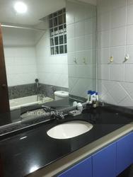 Woodgrove Condominium (D25), Condominium #124959502